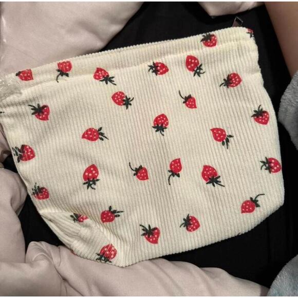 Handbags - makeup bag